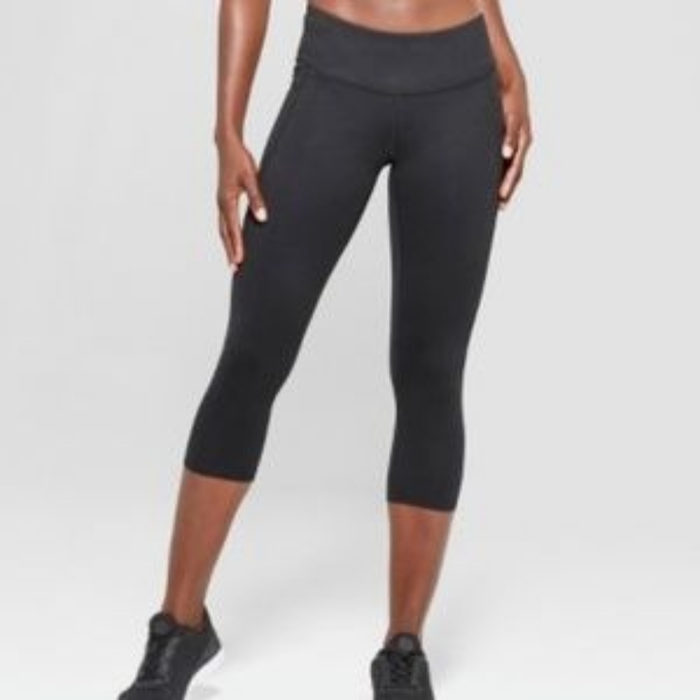 Women's c9 Champion Studio Mid-Rise Capri Leggings